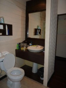 Inrawadee Resort toilet