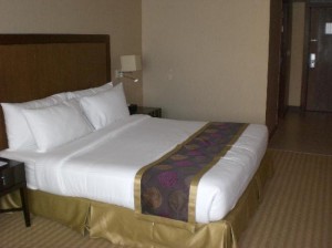 President-Palace-Hotel-bed