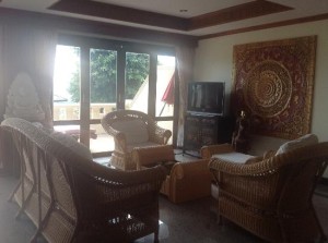 Prince Edouard Apartments & Resort living room