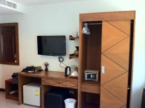 The Chambre Patong room with amenities