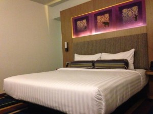 Aloft Bangkok - Sukhumvit 11 bed corner