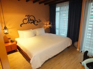 Amber Boutique Silom bed corner view