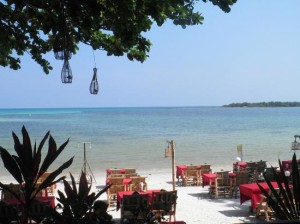 Chalala Samui Resort chairs and loungers right in front of the beach