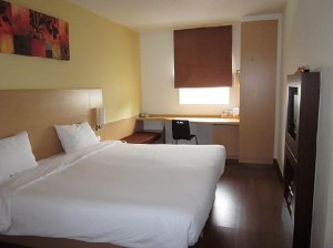 Ibis Pattaya bed