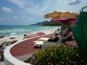 Kirikayan Boutique Resort just in from of the beach