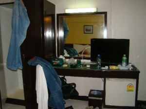 Maxim's Inn room