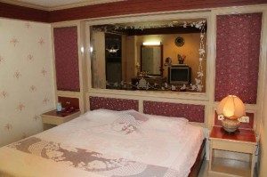 Parkway Inn bed