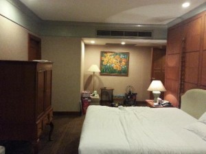 Royal President Hotel bedroom