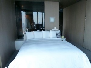Sofitel So Bangkok big bed