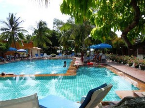 Twin Palms Resort Pattaya pool