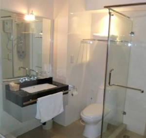 boss-suites-banggkok-bathroom