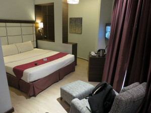 room inside sukhumvit-suites hotel
